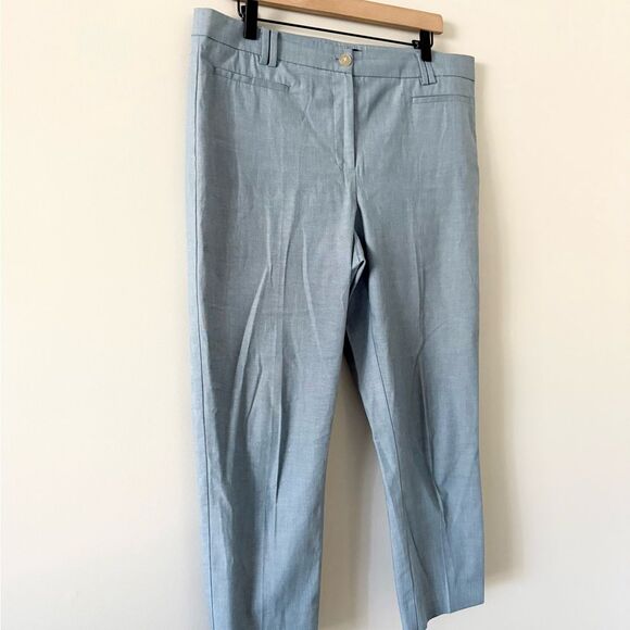 Ann Taylor Cotton High Rise Ankle Trouser in Pale Blue Size 12 - Picture 2 of 6